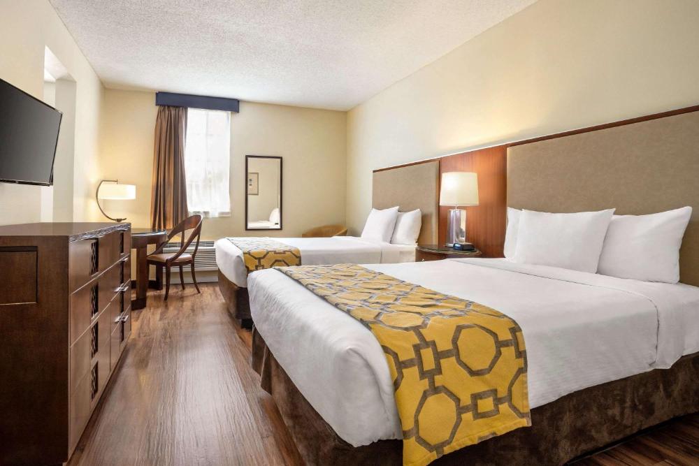 Double Room with Two Double Beds - Non-Smoking interior